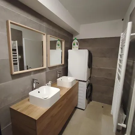 Apartment Le Thiers-temps - Ac Clim - Grande Terrasse - Proche Theatres Avignon